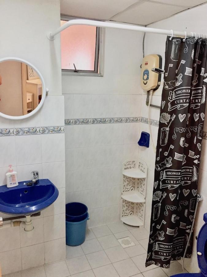 Cozy Kelana Jaya Semi-D Apt Near Mall, College & Hospital เปอตาลิงจายา ภายนอก รูปภาพ