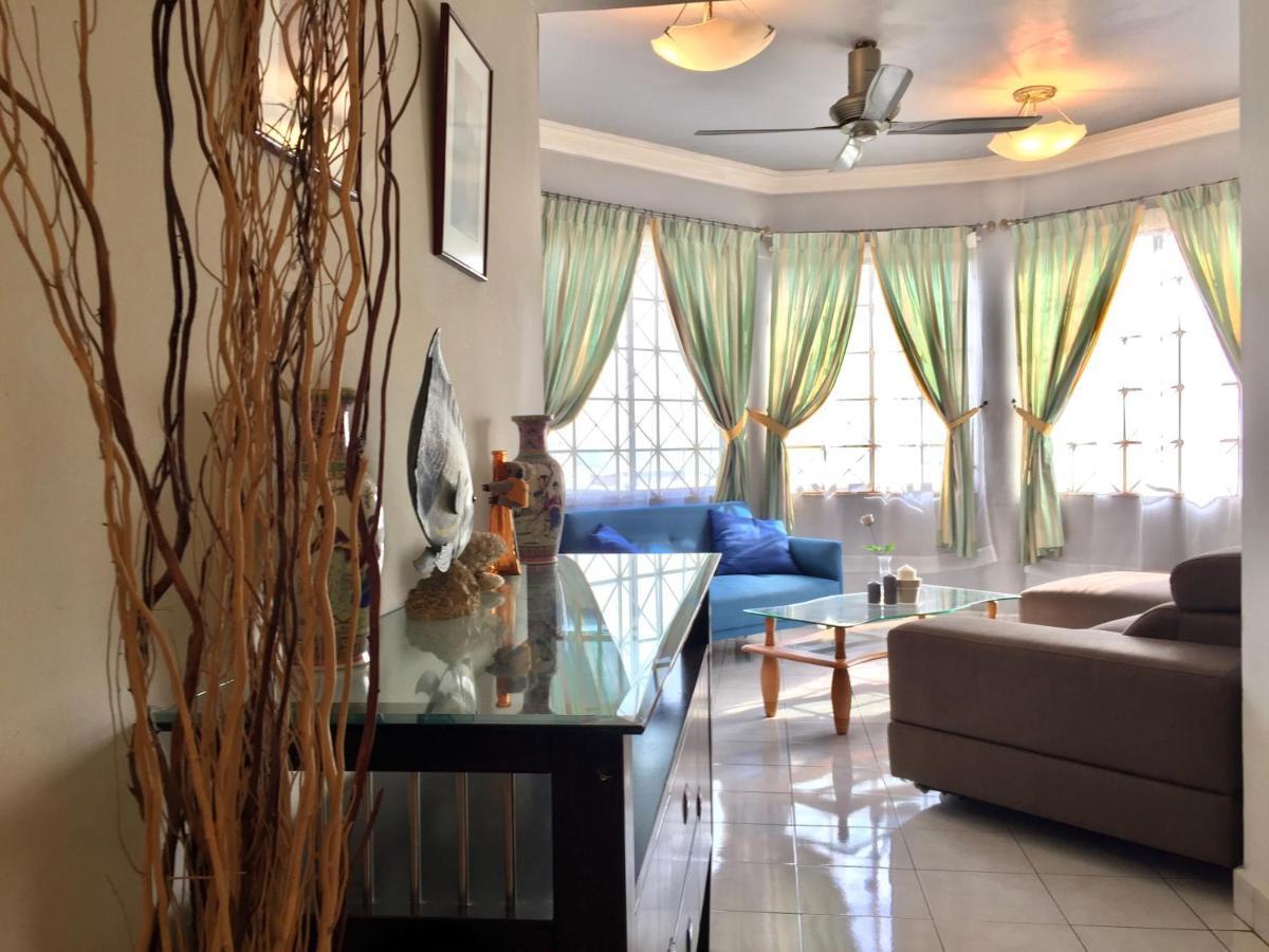 Cozy Kelana Jaya Semi-D Apt Near Mall, College & Hospital เปอตาลิงจายา ภายนอก รูปภาพ