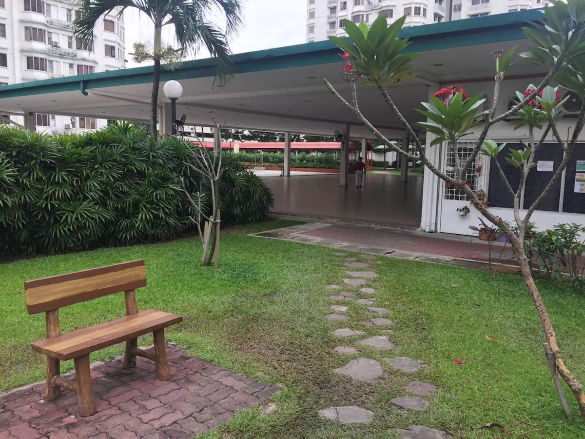 Cozy Kelana Jaya Semi-D Apt Near Mall, College & Hospital เปอตาลิงจายา ภายนอก รูปภาพ
