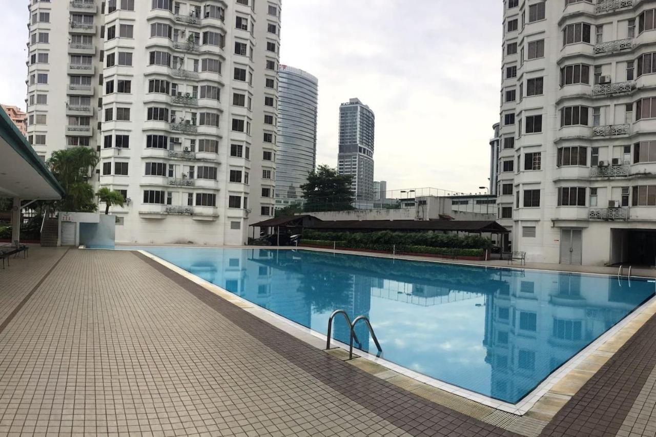 Cozy Kelana Jaya Semi-D Apt Near Mall, College & Hospital เปอตาลิงจายา ภายนอก รูปภาพ