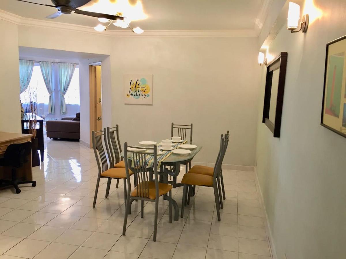 Cozy Kelana Jaya Semi-D Apt Near Mall, College & Hospital เปอตาลิงจายา ภายนอก รูปภาพ